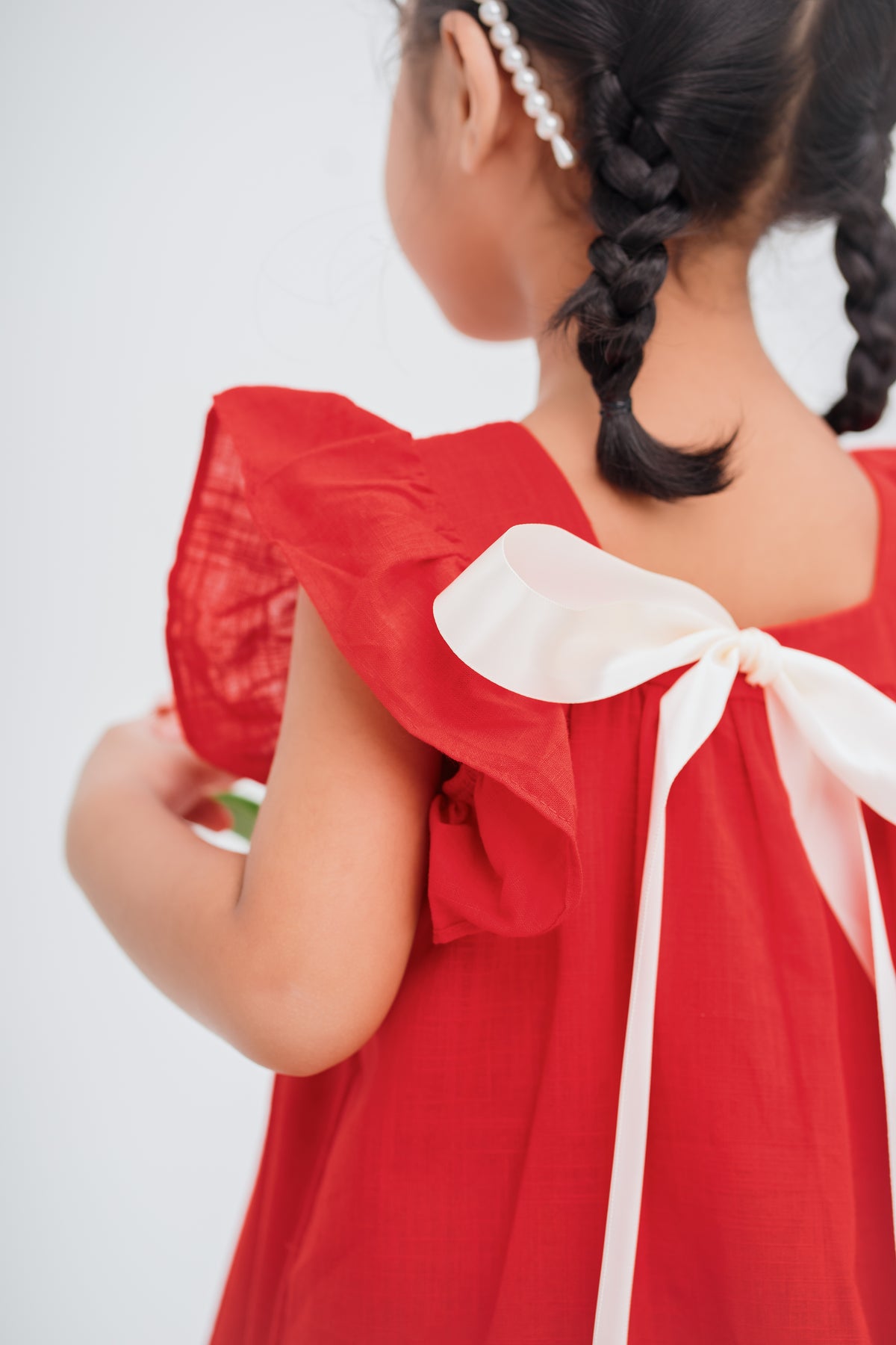 Model Ribbon Dress Ruffle Ribbon Dress in Red – Hemito
